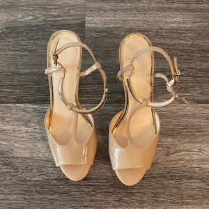 Beautiful nude Jessica Simpson heel